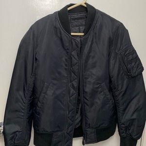 BLACK OVERSIZED BOMBER JACKET